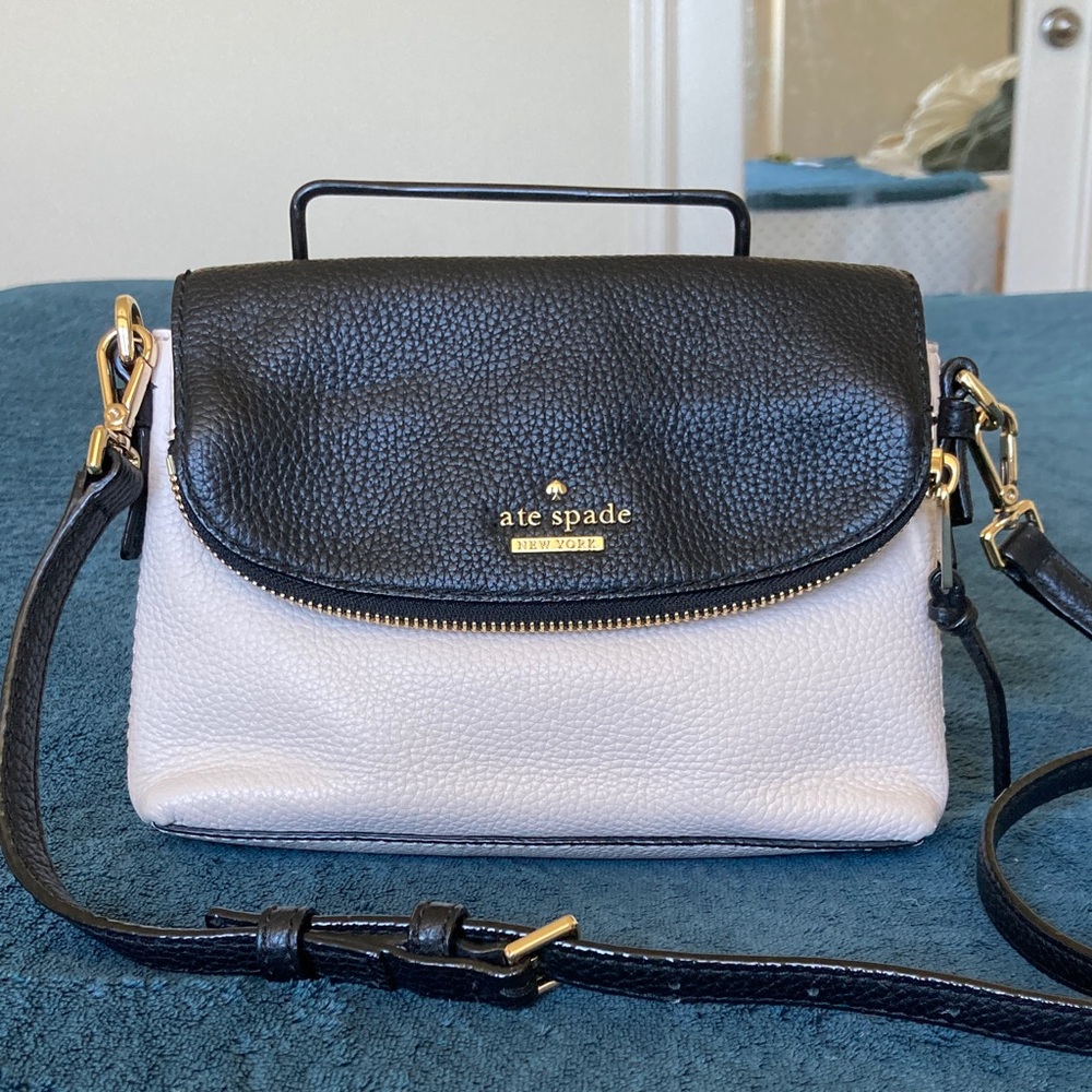 Kate Spade New York Jackson Street Harlyn small pebbled leather crossbody bag